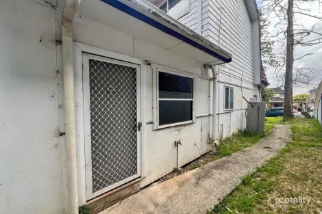 10 Albert St, Guildford, NSW 2161