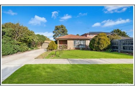 61 First Ave, Melton South, VIC 3338
