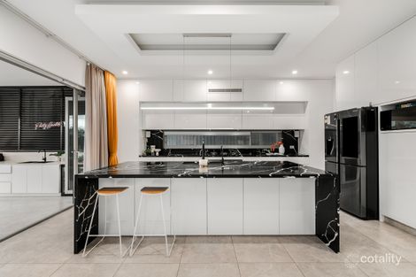 Property photo of 32 Mowbray Circuit North Kellyville NSW 2155