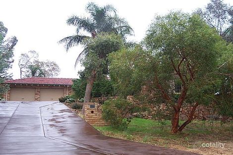 Property photo of 11 Parkway Swan View WA 6056