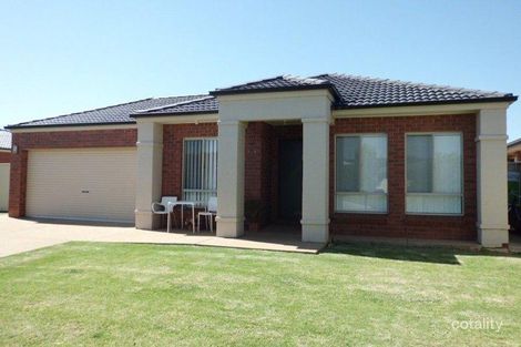 42 Hillam Dr, Griffith, NSW 2680