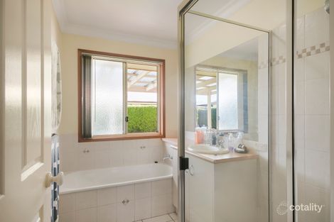 Property photo of 28 Patron Crescent Glenvale QLD 4350