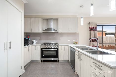 Property photo of 29 Mapleton Boulevard Melton South VIC 3338