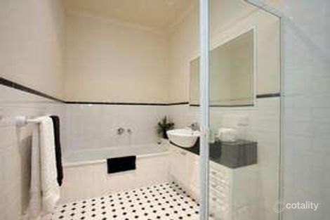 Property photo of 2/22 Lawrence Street Blackburn South VIC 3130