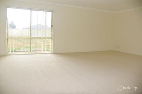 Property photo of 5 Nodosa Grove Harkness VIC 3337