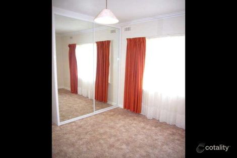 Property photo of 40 Fairlie Avenue Macleod VIC 3085