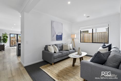 Property photo of 23 Compass Way Mount Duneed VIC 3217
