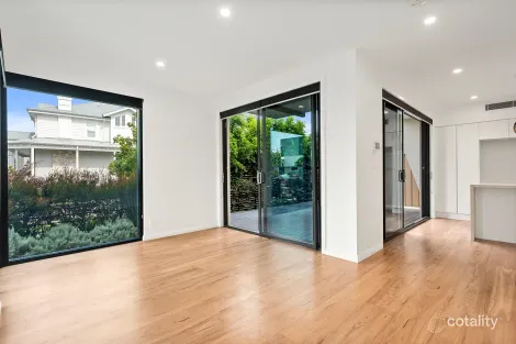 Property photo of 41 Brigantine Drive Shell Cove NSW 2529