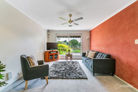 Property photo of 2 Farnsworth Drive Morphett Vale SA 5162