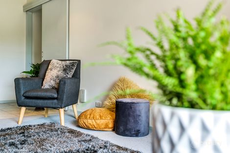 Property photo of 2 Farnsworth Drive Morphett Vale SA 5162