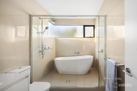 Property photo of 513 Centre Road Bentleigh VIC 3204