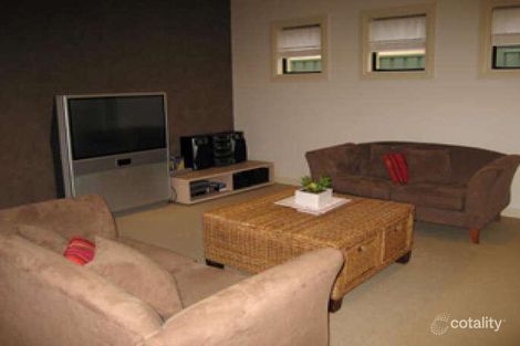 Property photo of 8 Grandview Court Mawson Lakes SA 5095