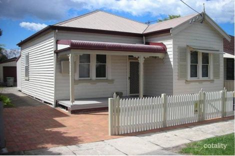 15 Fawcett St, Mayfield, NSW 2304