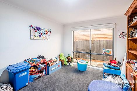 Property photo of 14 Pine Hill Court Cranbourne North VIC 3977