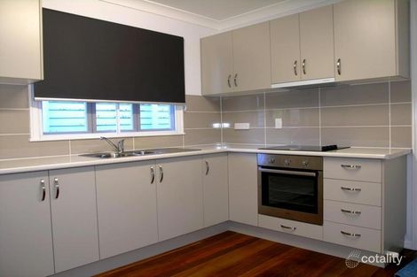 13 Geera St, Coorparoo, QLD 4151