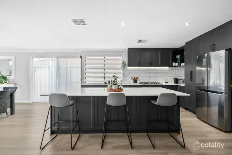 Property photo of 8 Tanderra Place South Yunderup WA 6208