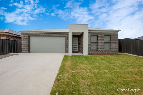 Property photo of 5 Sarakos Circuit Wangaratta VIC 3677