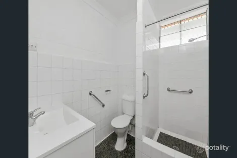 Property photo of 4/248 Sheridan Street Cairns North QLD 4870