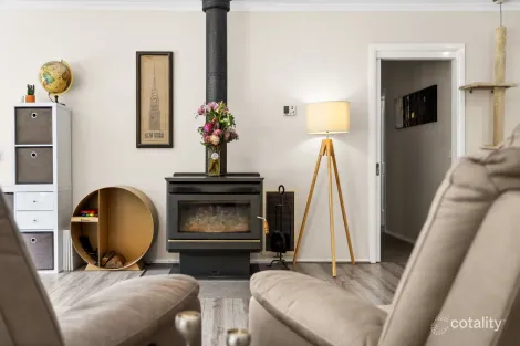 Property photo of 25 Billabong Drive Monegeetta VIC 3433