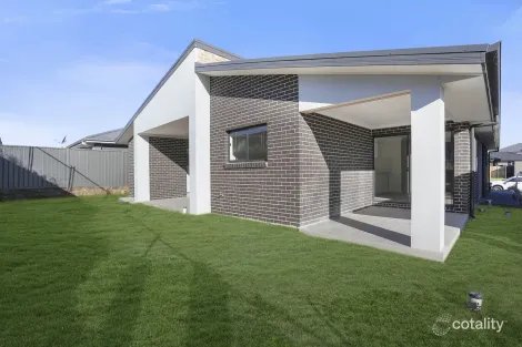 151a Village Cct, Gregory Hills, NSW 2557