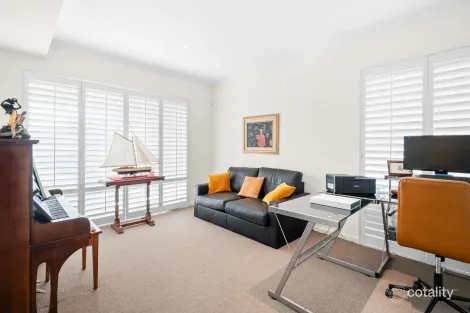 Property photo of 6 Nannup Close Dawesville WA 6211