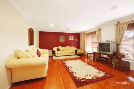 Property photo of 4 Dysart Place Mooroolbark VIC 3138