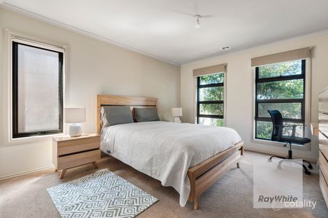 Property photo of 16 Sundial Parade Epping VIC 3076