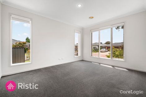 Property photo of 67 Breasley Parkway Point Cook VIC 3030