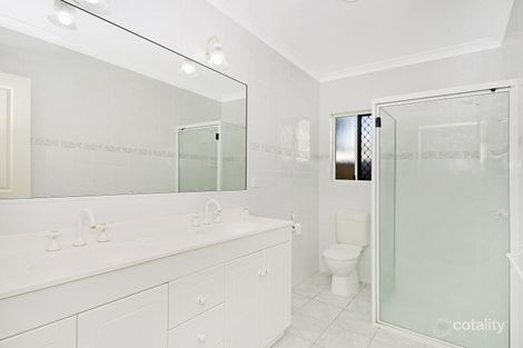 Property photo of 4 Palmview Court Rural View QLD 4740