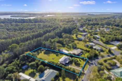 Property photo of 25 Seeana Court Ningi QLD 4511