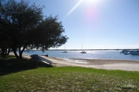 Property photo of 41 Back Street Biggera Waters QLD 4216