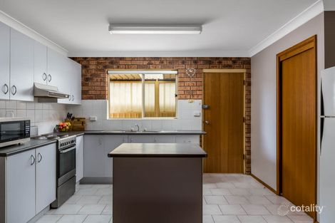 Property photo of 9/11 Commerce Drive Lake Illawarra NSW 2528