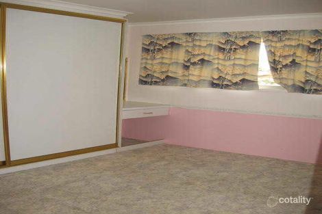 Property photo of 22 Bagot Street Centenary Heights QLD 4350