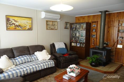 Property photo of 1 Thompson Street Bright VIC 3741