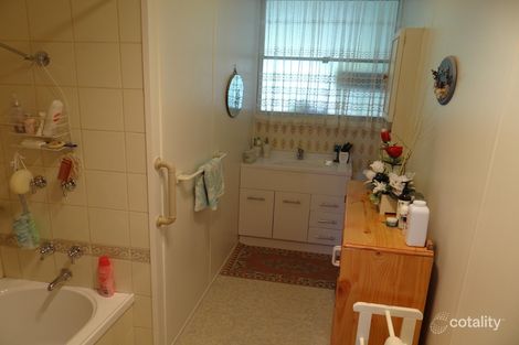 Property photo of 1 Thompson Street Bright VIC 3741