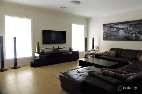 Property photo of 18 Buvelot Crescent Caroline Springs VIC 3023