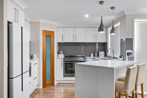 Property photo of 3 Wattlebird Crescent Glenmore Park NSW 2745