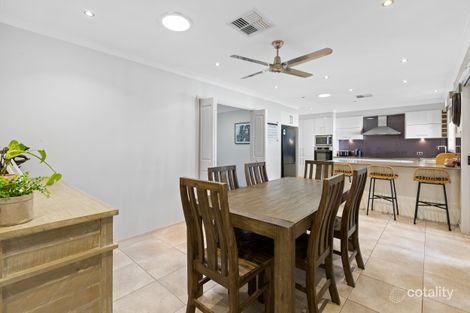 Property photo of 10 Gould Close Hunterview NSW 2330