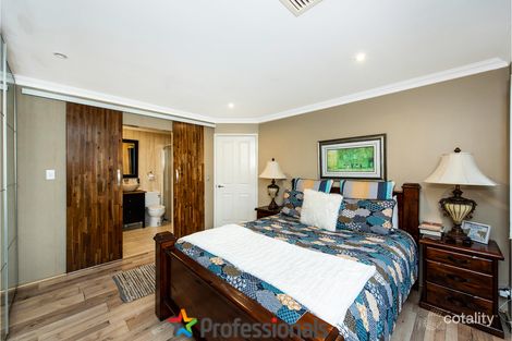 Property photo of 12 Arpenteur Turn Madora Bay WA 6210