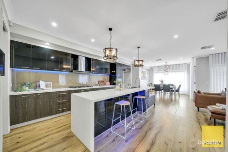 Property photo of 6 Arminell Court Hillside VIC 3037