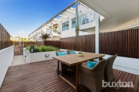 Property photo of 17/15 Beach Road Hampton VIC 3188