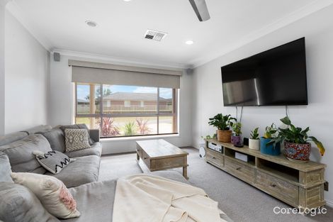 Property photo of 10 Gould Close Hunterview NSW 2330