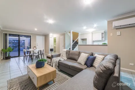 Property photo of 31/1 Secondary Street Upper Coomera QLD 4209