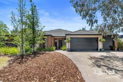 Property photo of 4 Sheila Mews Darley VIC 3340