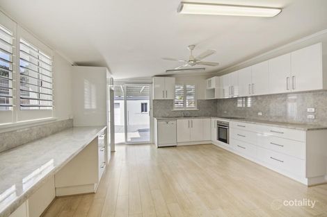 Property photo of 7 Shamrock Drive Berkeley Vale NSW 2261
