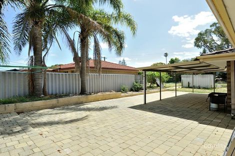 Property photo of 10 Holcombe Road Warnbro WA 6169