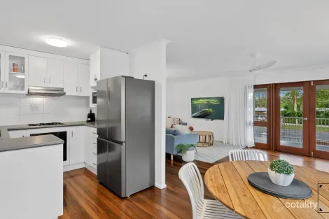 Property photo of 46 Endeavour Road Clifton Beach QLD 4879