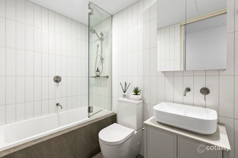 Property photo of 1/92 Hawthorn Road Caulfield North VIC 3161