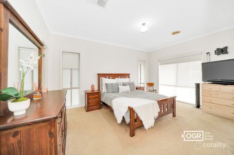 Property photo of 10 Hanna Crescent Doreen VIC 3754