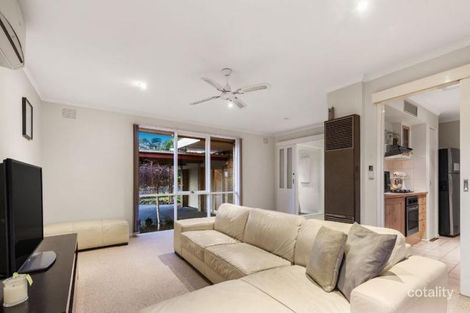 Property photo of 3 Teddington Way Wantirna VIC 3152